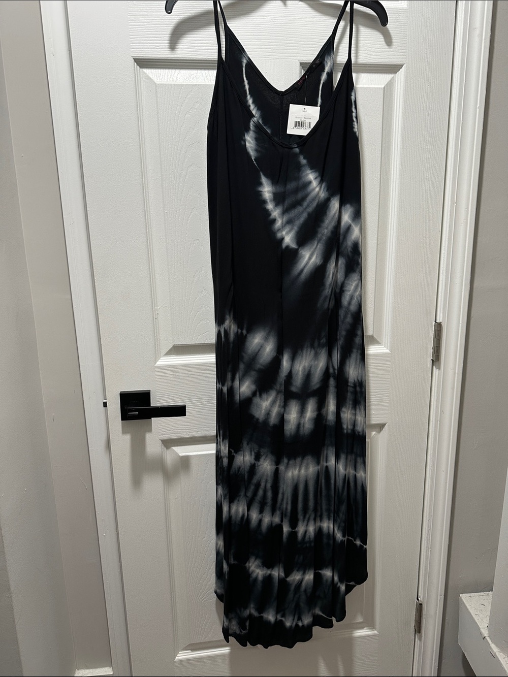 Fraiche by J Black & White Tie-Dye Maxi Dress